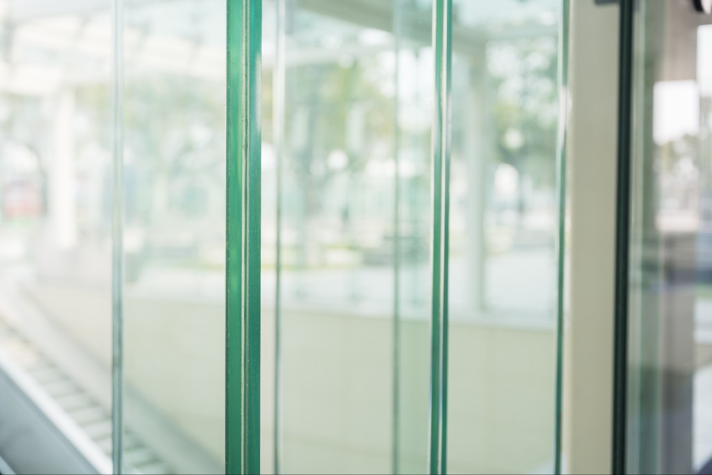 Common Laminated Glass Defects and How to Avoid Them